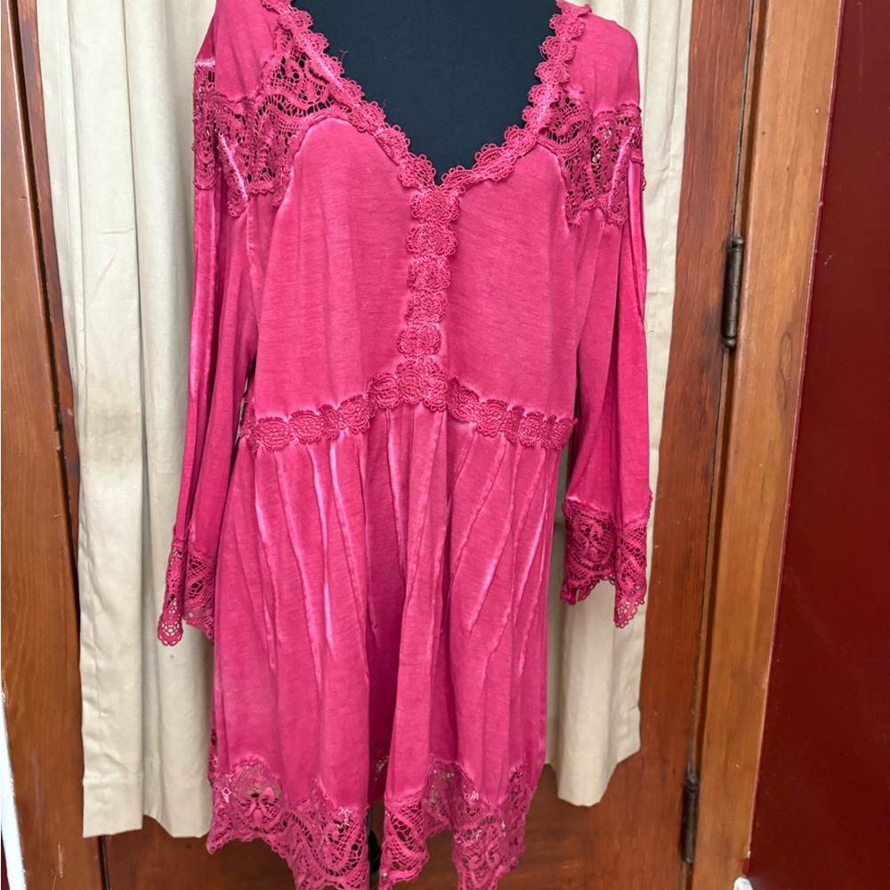 Soft Surroundings Fuchsia Lace Detail Top